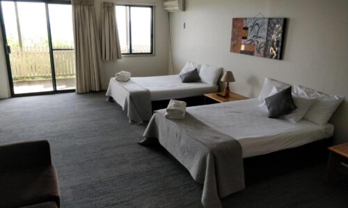 tranquil-park-maleny-room